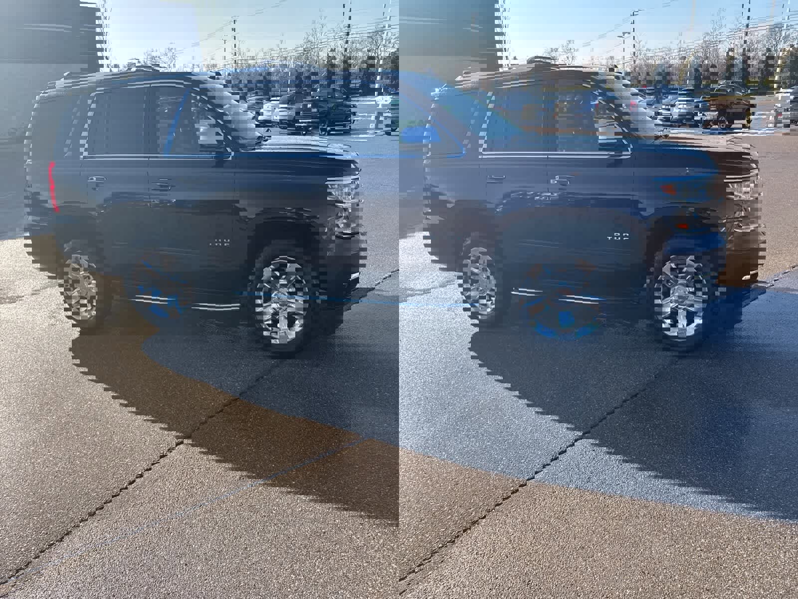 Used 2020 Chevrolet Tahoe Premier w/ Premier 6.2L Value Package image 9