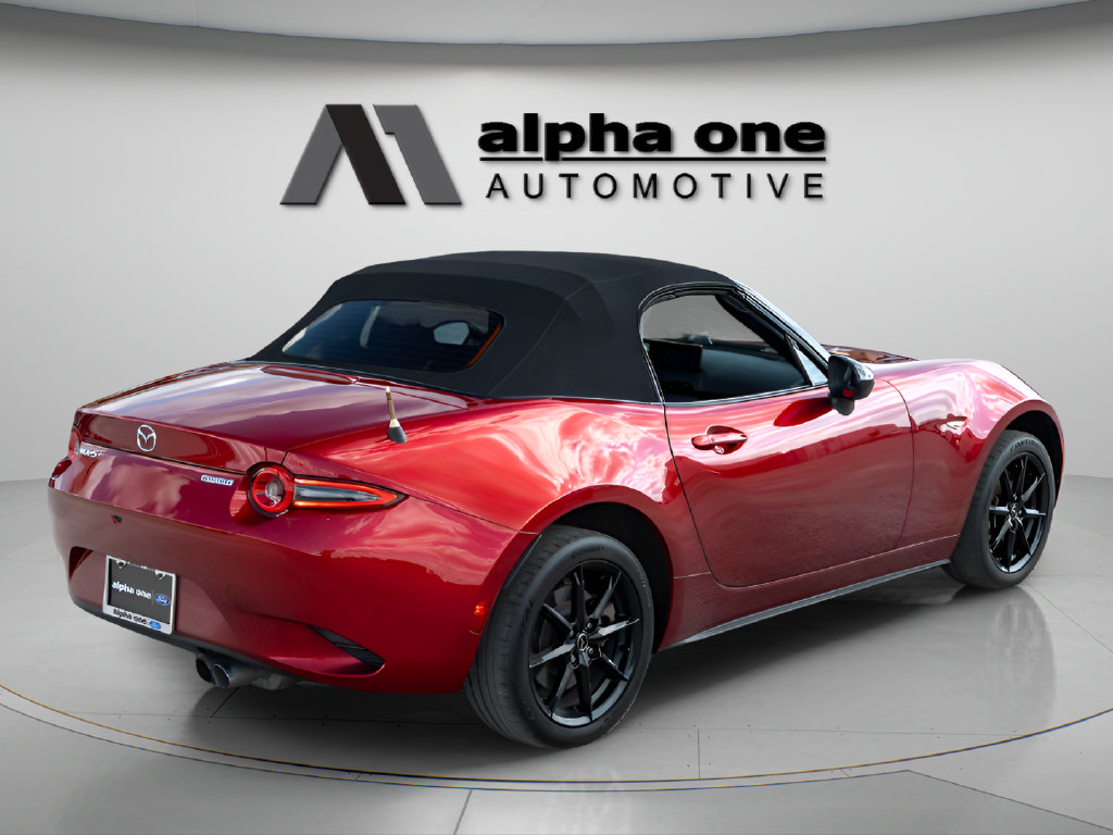 Used 2024 MAZDA MX-5 Miata Sport RWD image 16