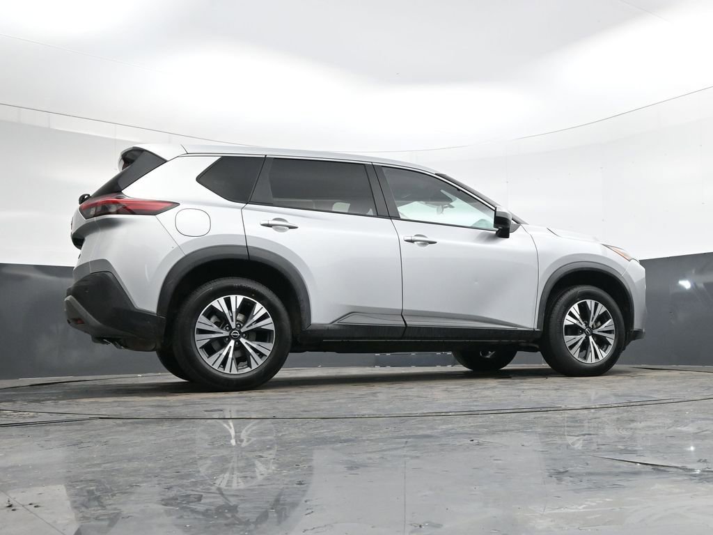 Used 2023 Nissan Rogue SV image 38