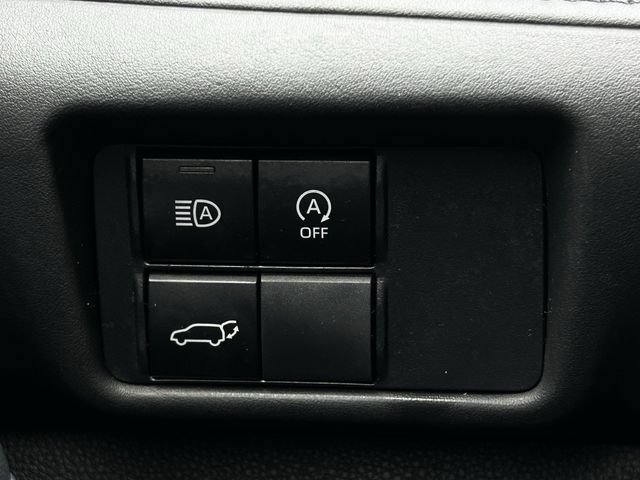 Used 2023 Toyota Highlander XLE FWD image 26