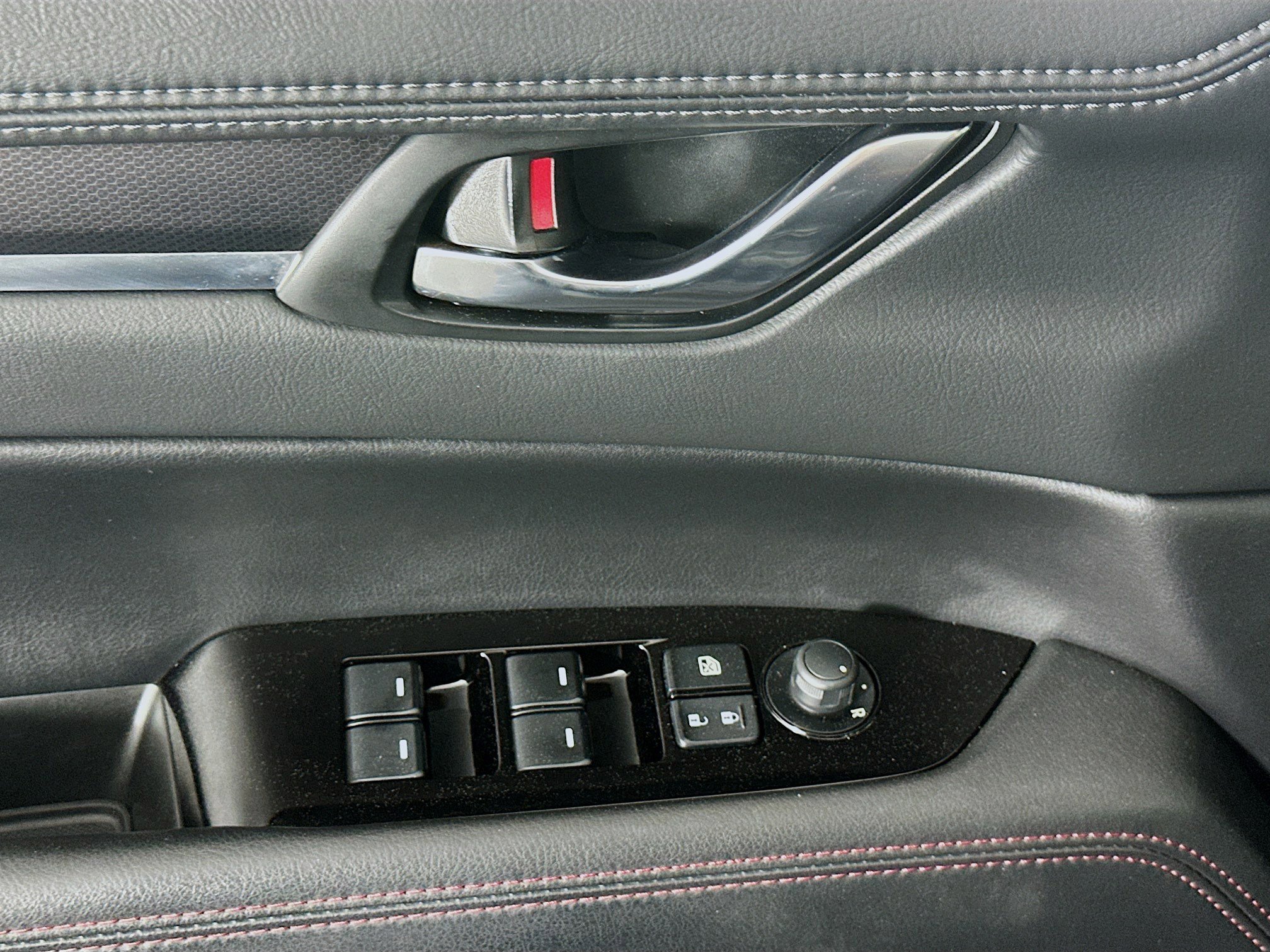 Used 2023 MAZDA CX-5 Carbon Edition image 15