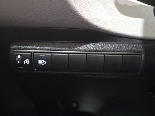 Used 2025 Toyota Corolla LE image 18
