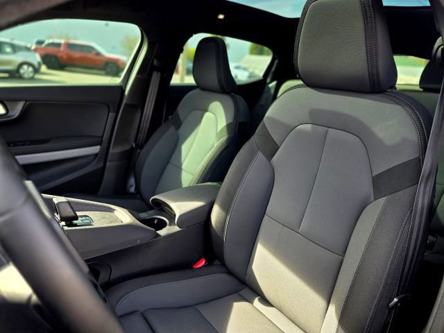 Used 2021 Polestar Polestar 2 image 24