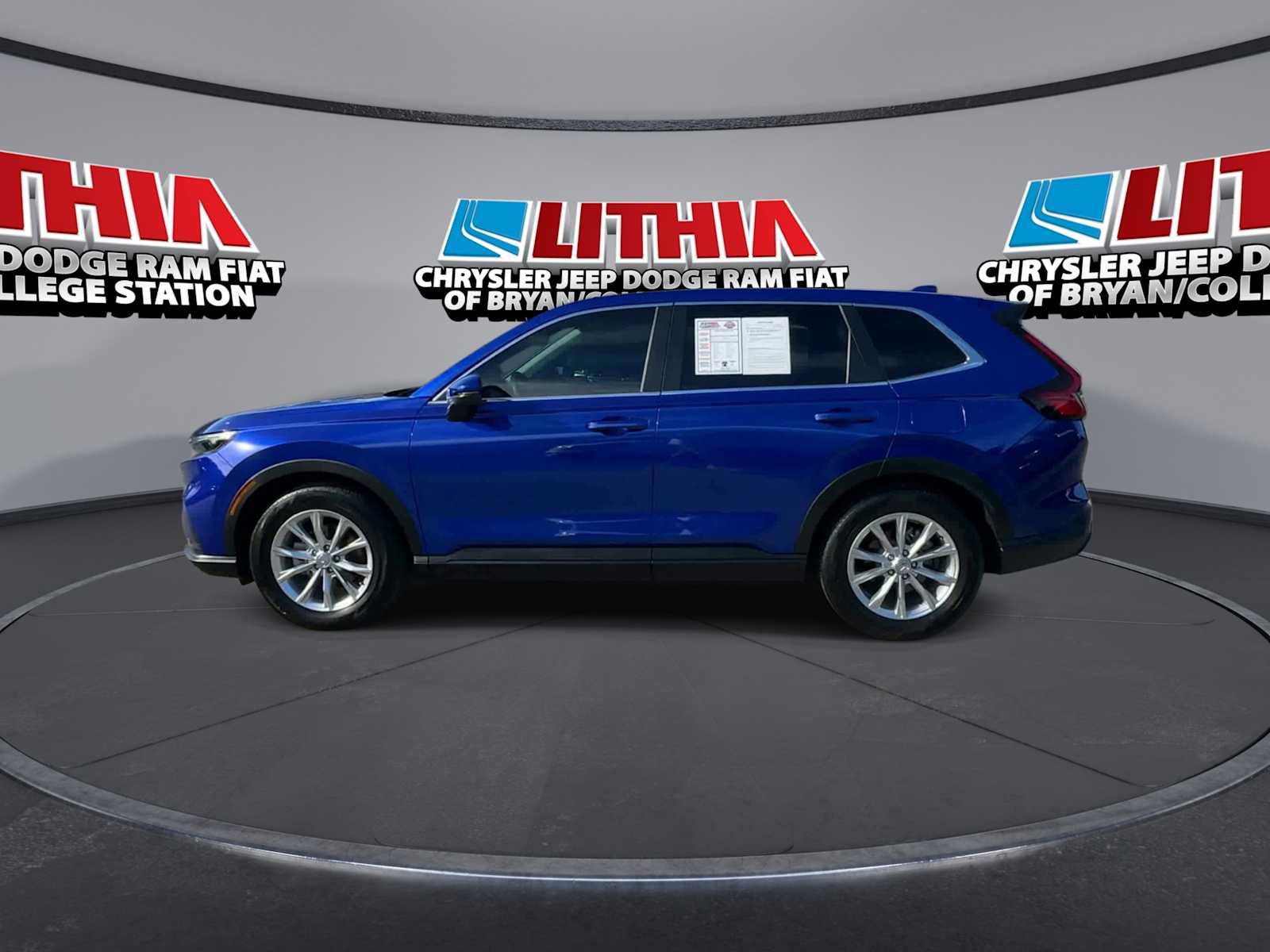 Used 2025 Honda CR-V EX image 5
