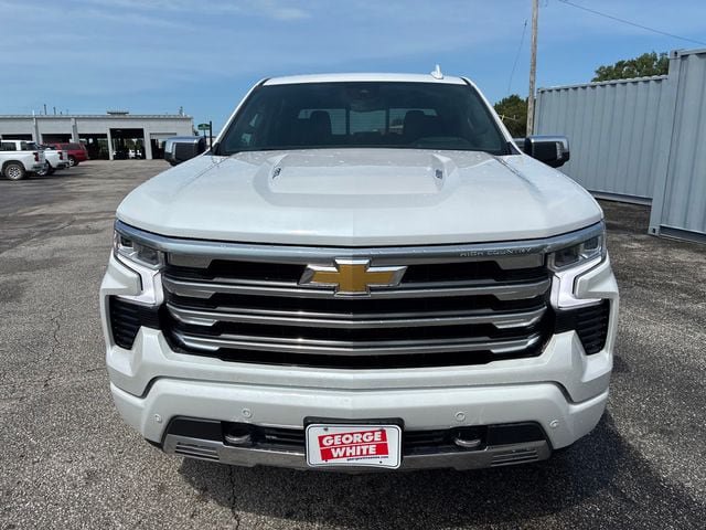 Used 2024 Chevrolet Silverado 1500 High Country w/ Technology Package AWD/4WD image 38