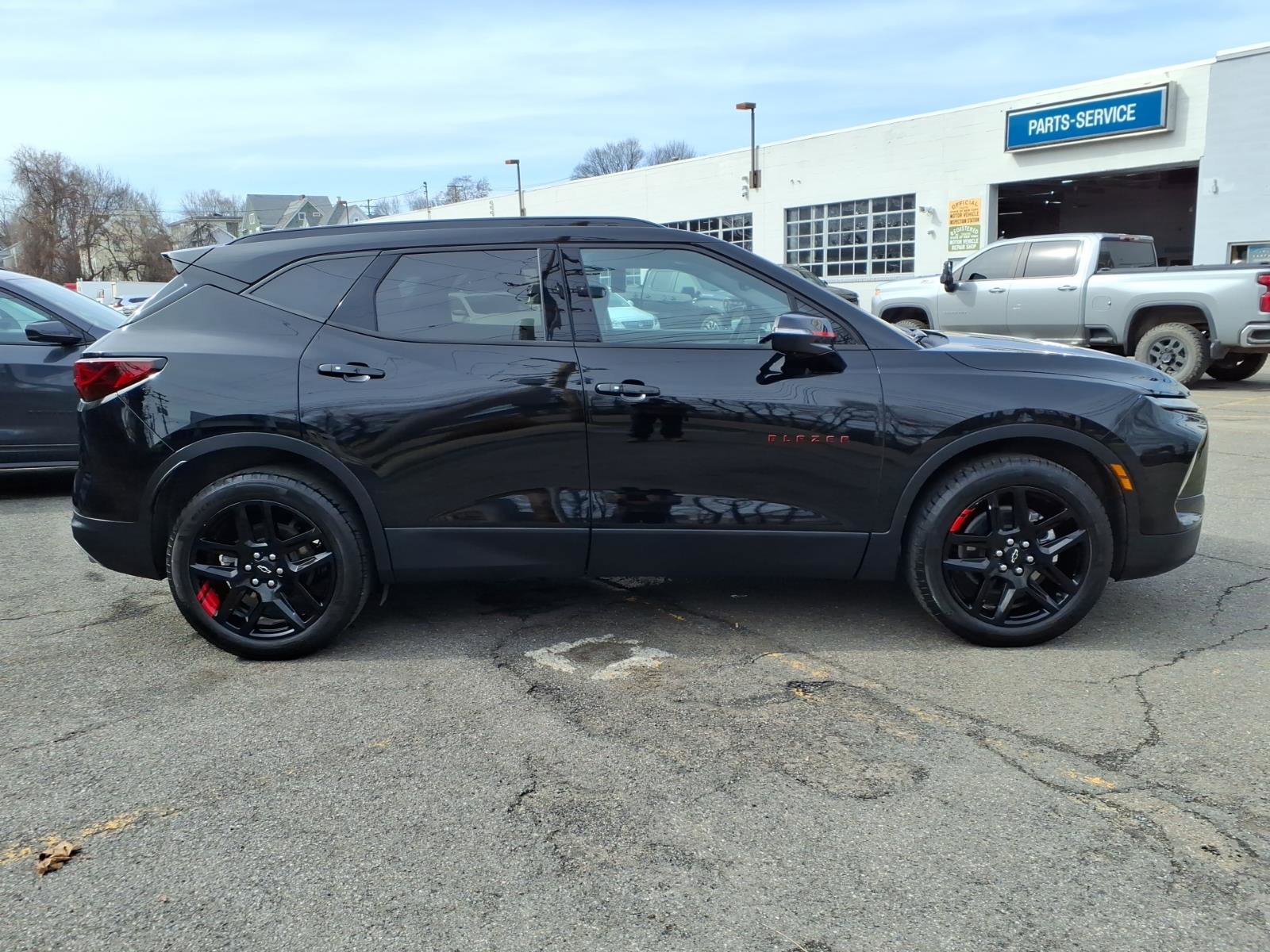 Used 2023 Chevrolet Blazer LT w/ Sound & Technology Package image 2