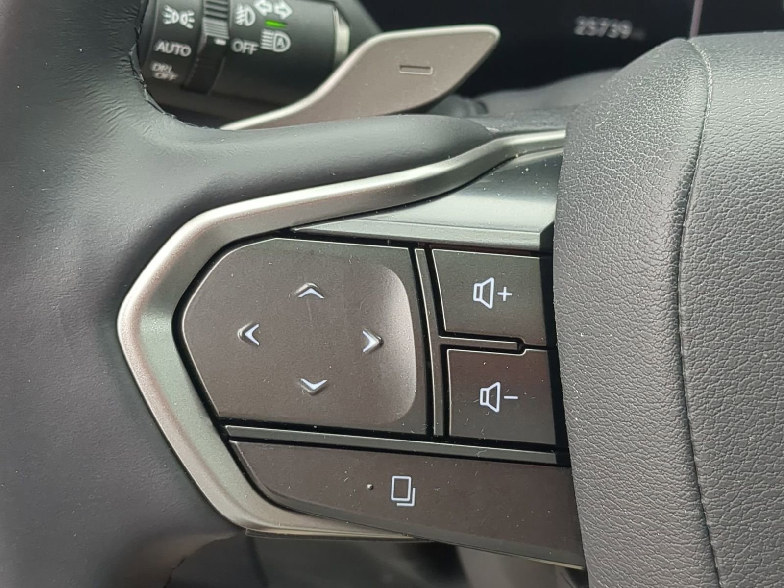 Used 2023 Lexus NX 300h AWD w/ Towing Package (2000 Lbs) image 27