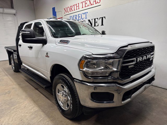 Used 2024 RAM 2500 Tradesman w/ Chrome Appearance Group AWD/4WD image 2