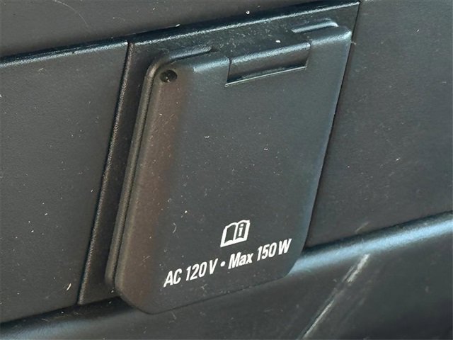 Used 2022 GMC Savana 2500 w/ Driver Convenience Package image 20