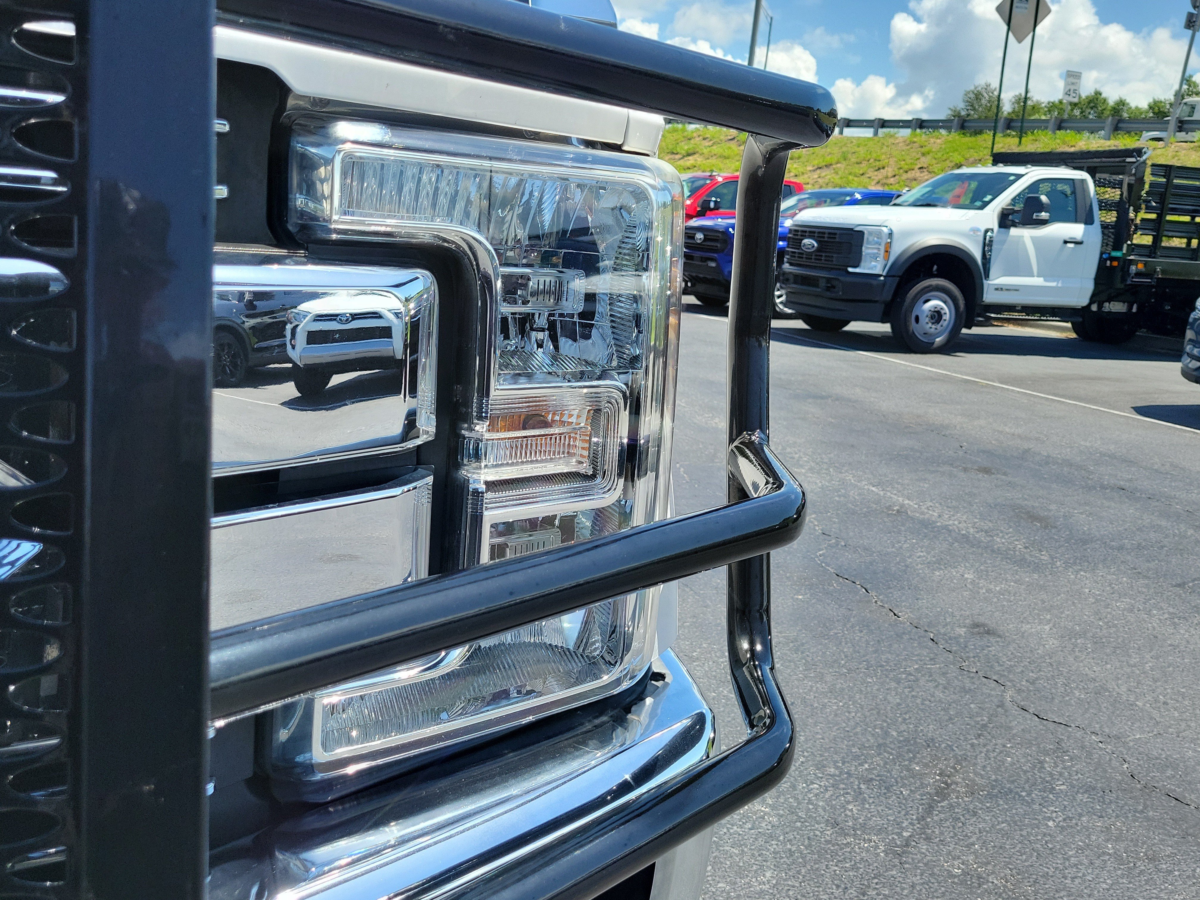 Used 2019 Ford F250 Lariat w/ Chrome Package AWD/4WD image 3