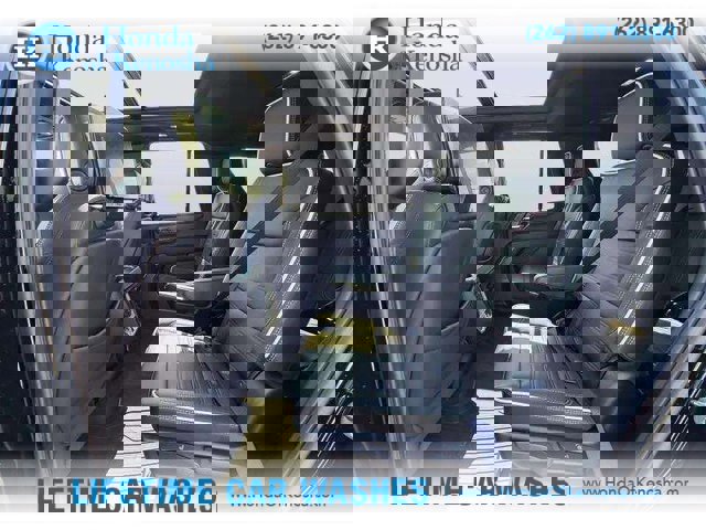 Used 2025 GMC Yukon AT4 Ultimate w/ LPO, Floor Liner Package image 23