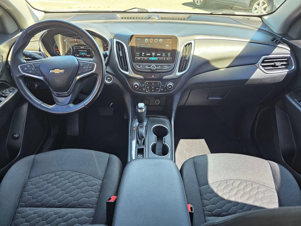Used 2018 Chevrolet Equinox LT w/ Sun & Infotainment Package FWD image 18