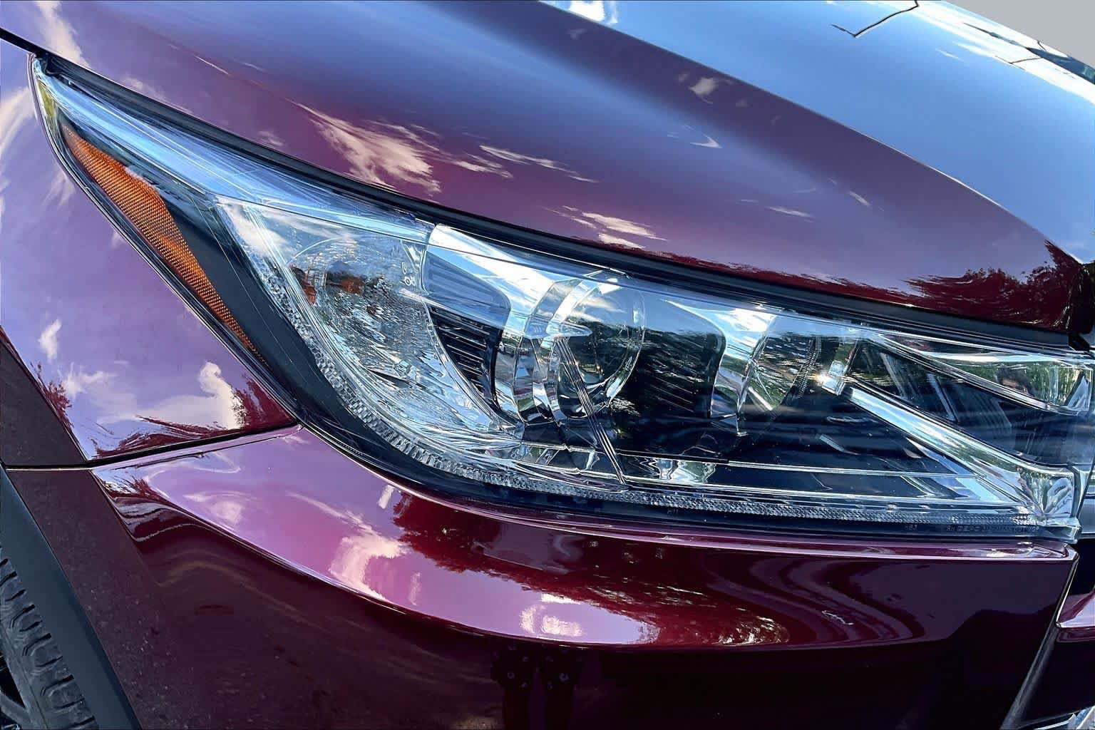 Used 2019 Toyota Highlander Limited Platinum AWD/4WD image 26