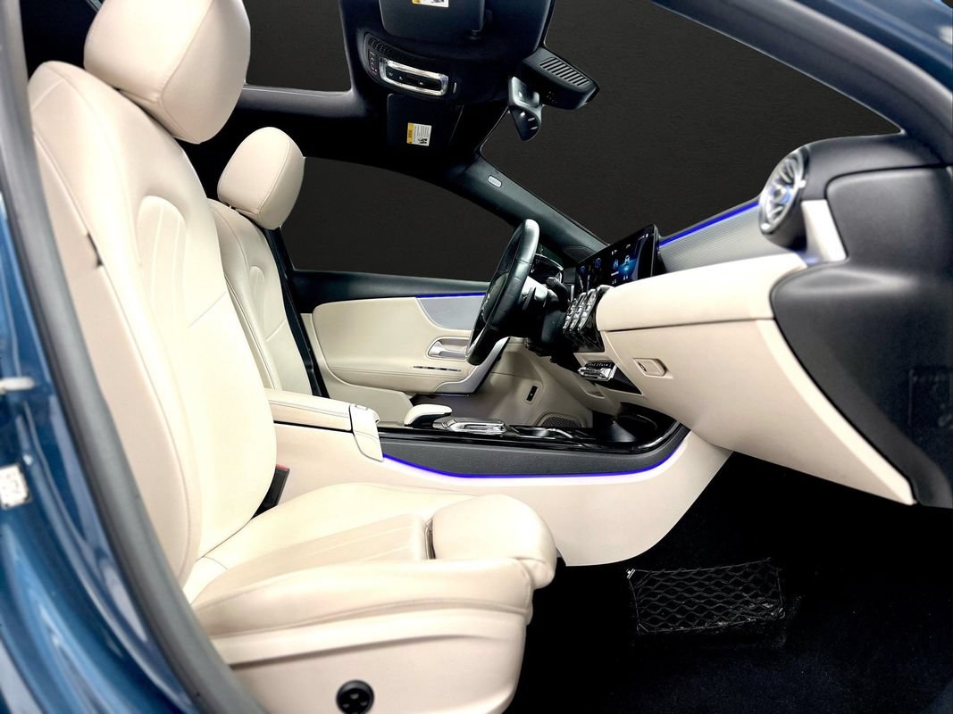 Used 2020 Mercedes-Benz A 220 4MATIC w/ Premium Package image 21
