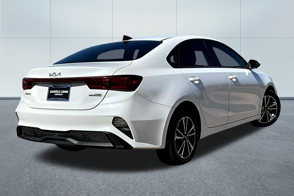 Used 2024 Kia Forte LXS w/ LXS Technology Package image 2