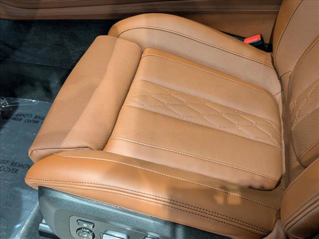New 2026 BMW ALPINA XB7 AWD/4WD image 4