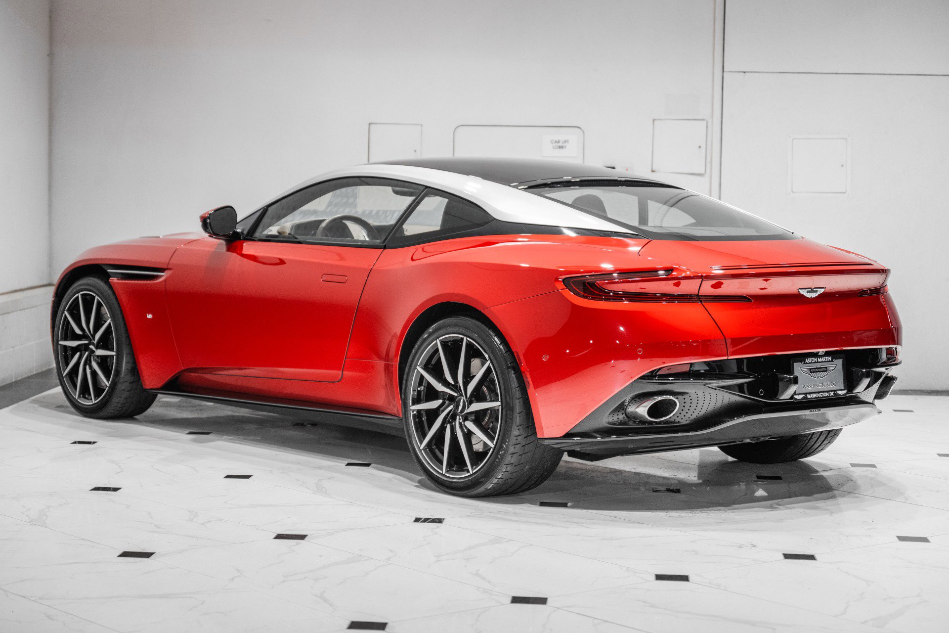 Used 2017 Aston Martin DB11 V12 image 2