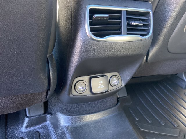 Used 2023 Hyundai Santa Fe Calligraphy AWD/4WD image 22