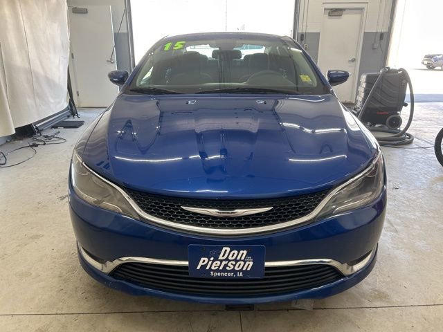 Used 2015 Chrysler 200 Limited image 2