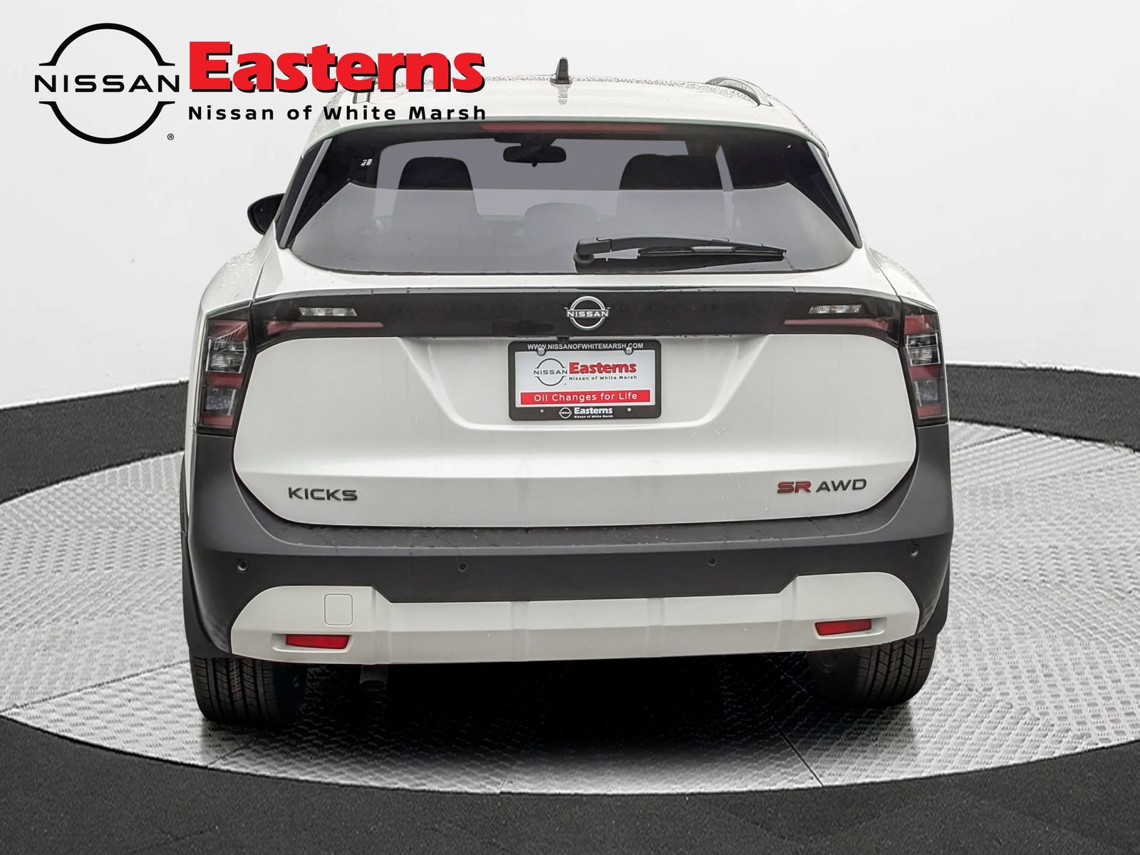 New 2026 Nissan Kicks SR w/ SR Premium Package AWD/4WD image 8