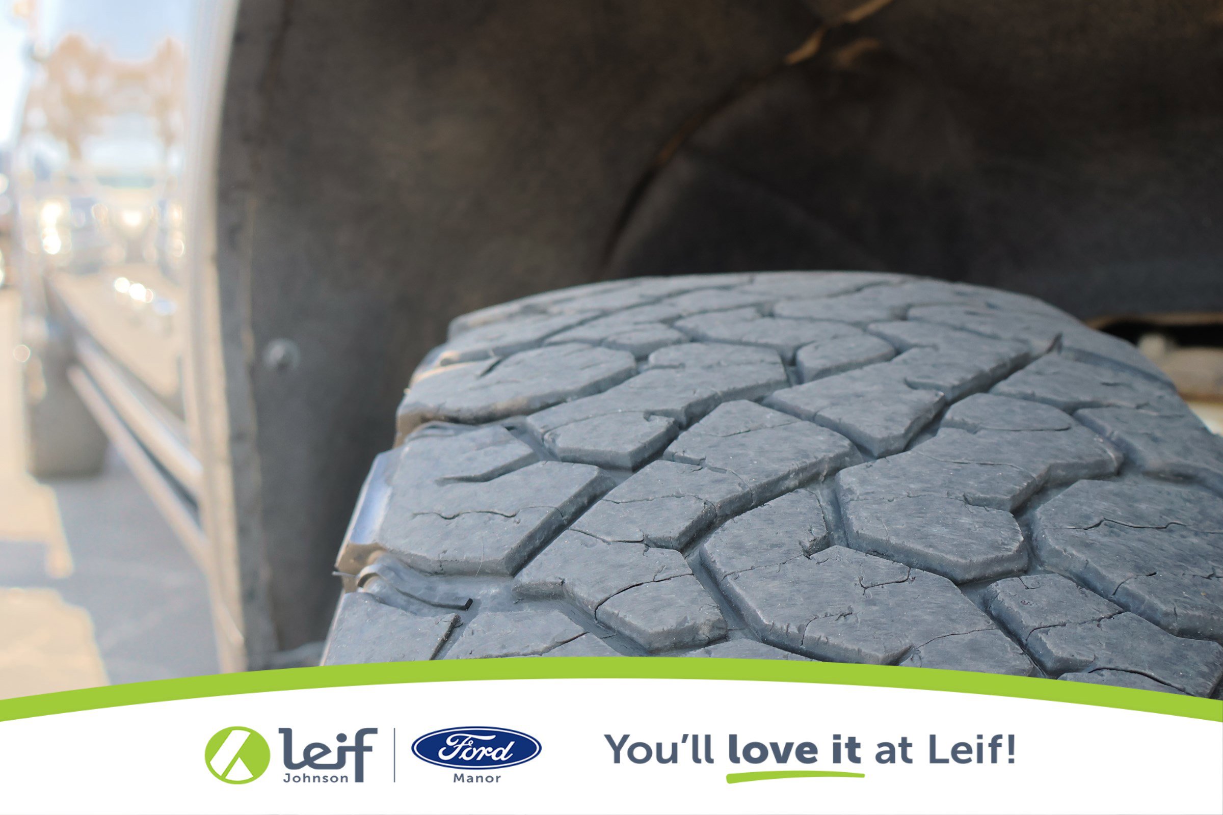 Used 2024 GMC Sierra 2500 AT4 w/ Technology Package image 11