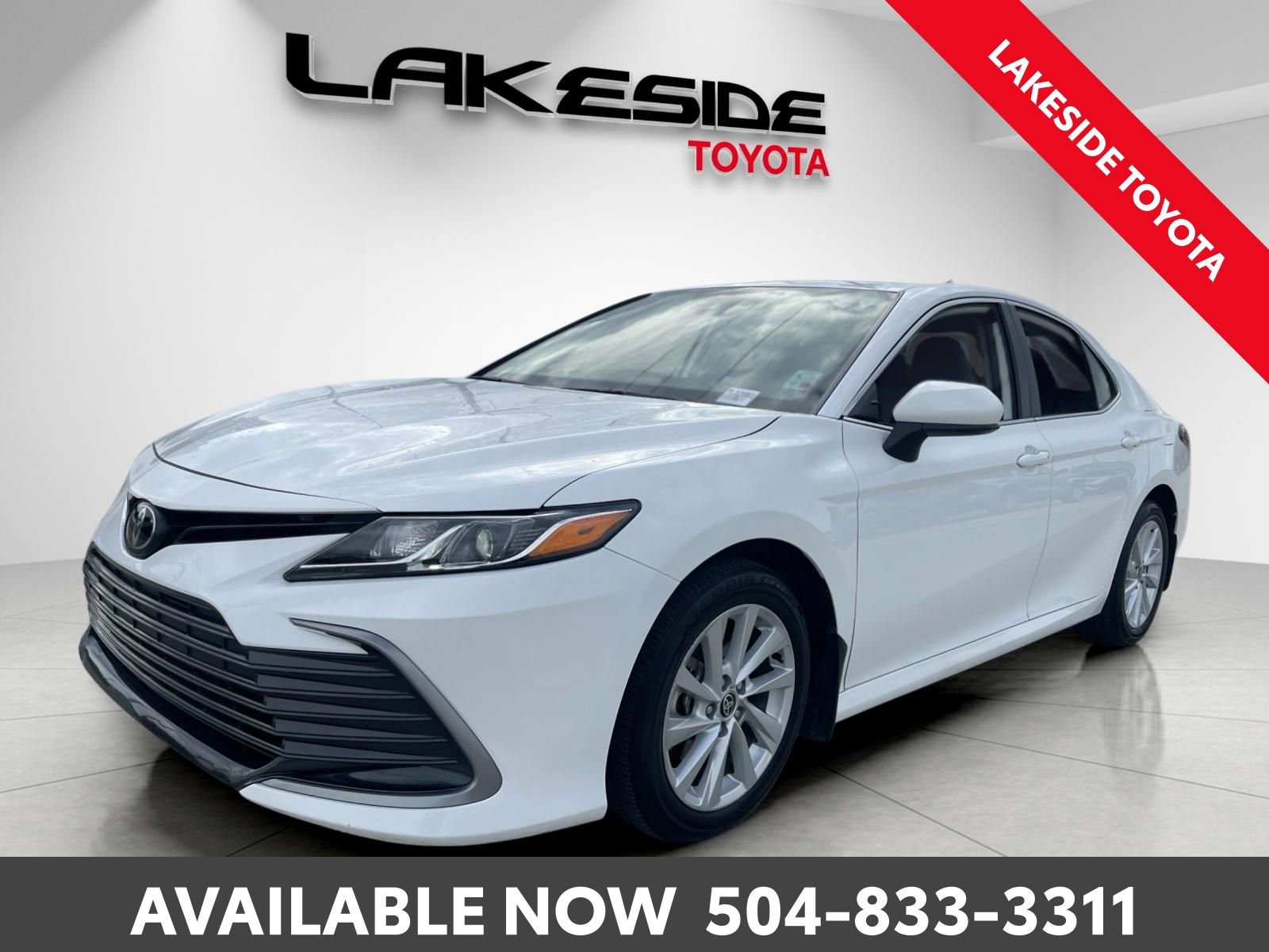 Used 2023 Toyota Camry LE image 2