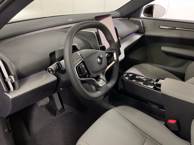 New 2026 Volvo EX30 Plus w/ Protection Package Premier AWD/4WD image 18