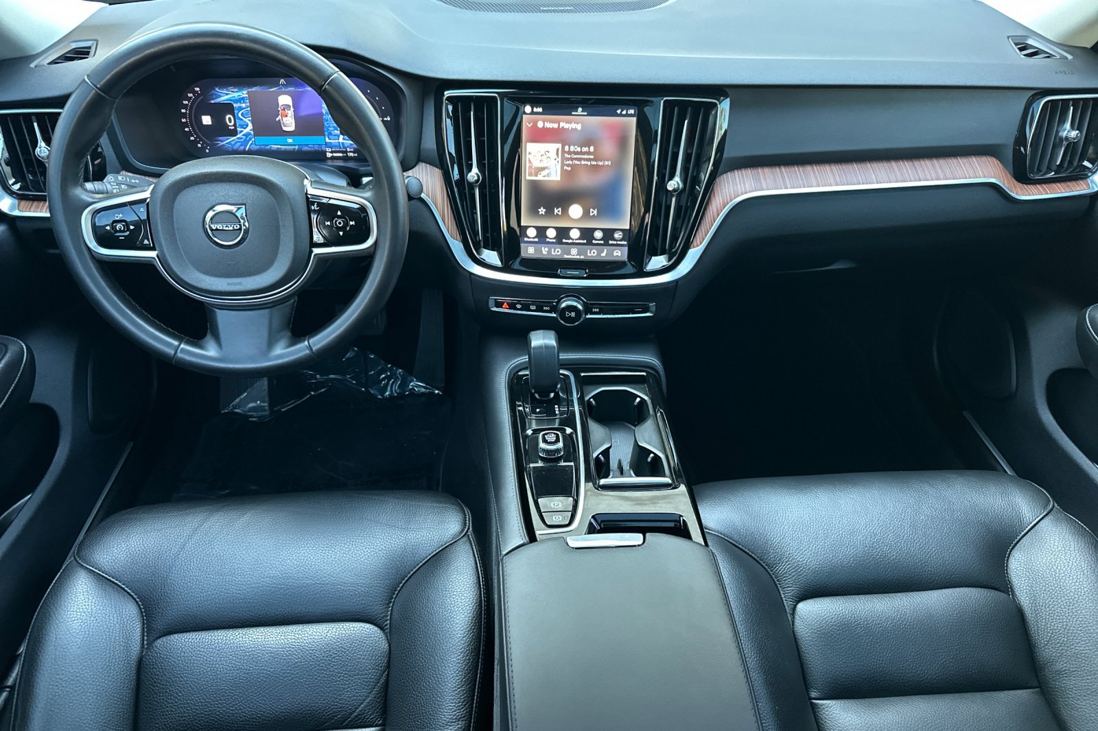 Certified 2025 Volvo S60 T8 Plus w/ Climate Package AWD/4WD image 16