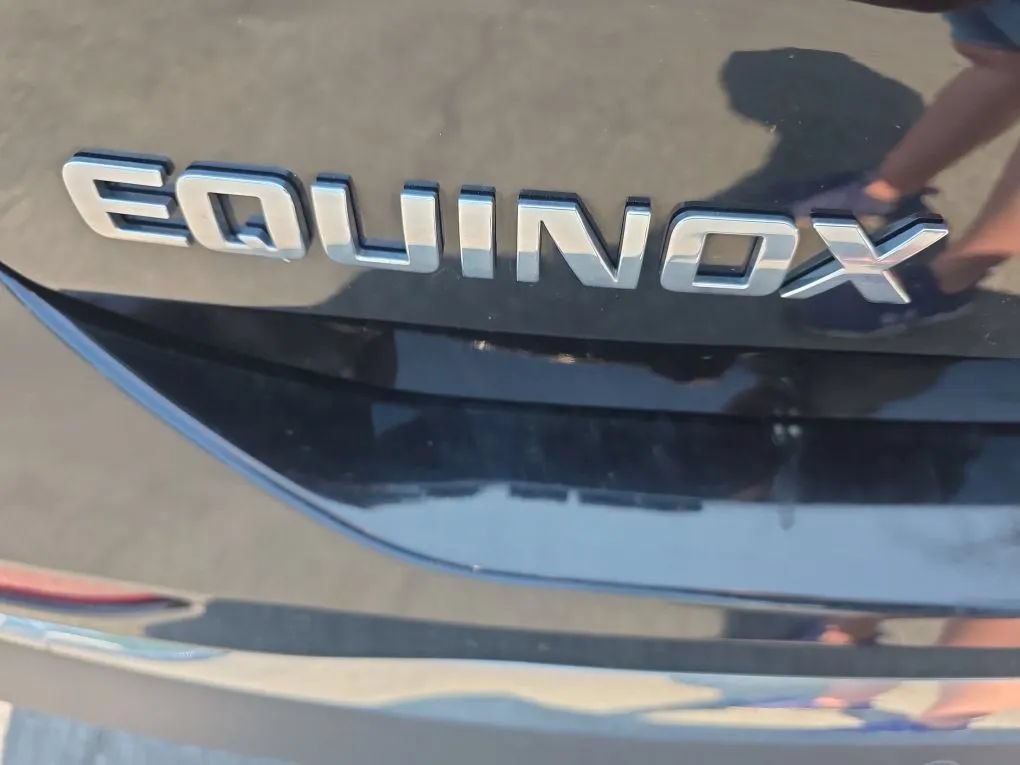 Used 2020 Chevrolet Equinox LT w/ Driver Convenience Package FWD image 16