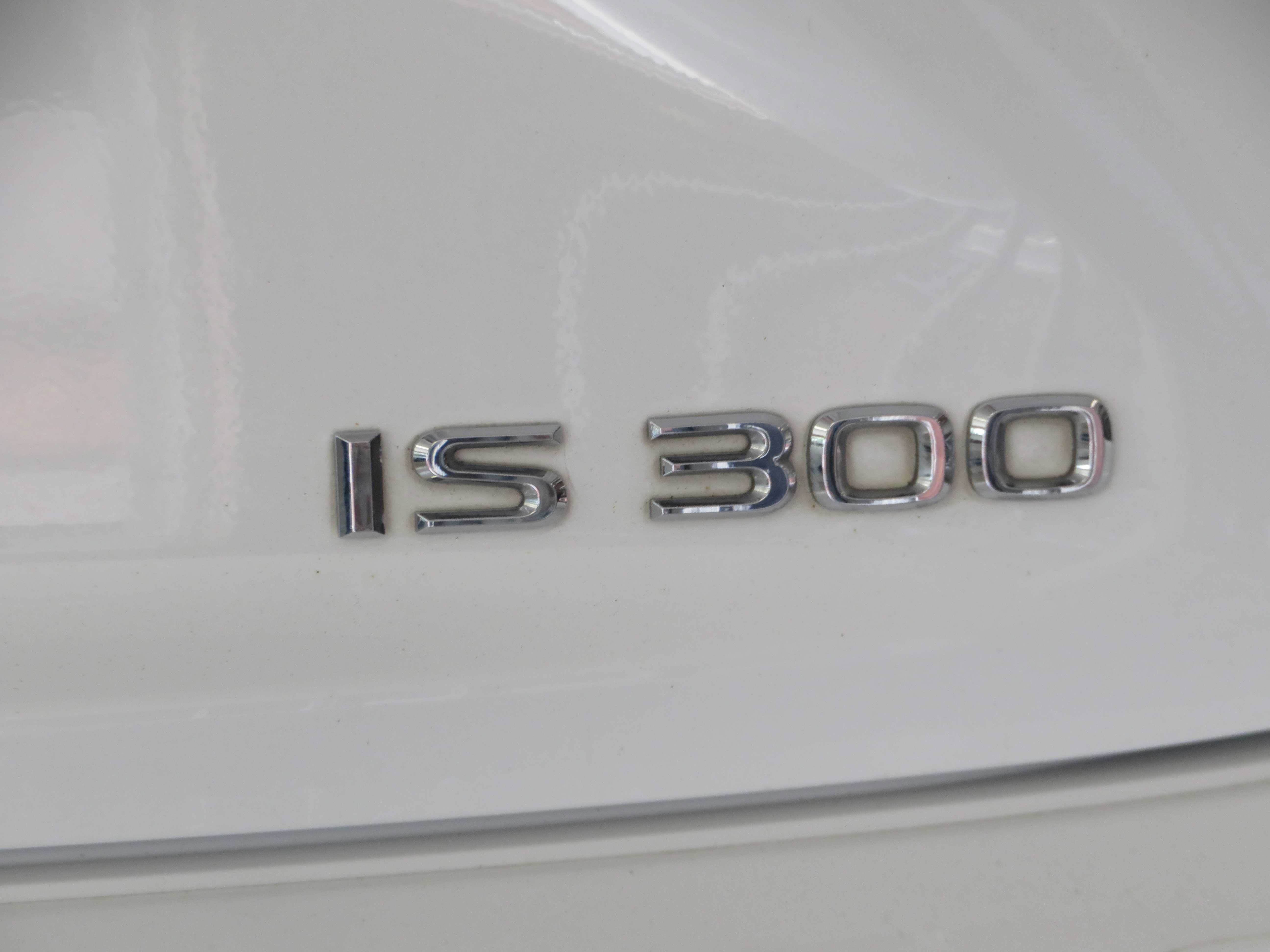 Used 2020 Lexus IS 300 F Sport w/ F Sport Package RWD image 76