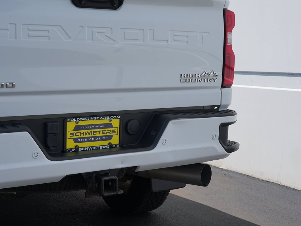 Certified 2022 Chevrolet Silverado 3500 High Country w/ Z71 Off-Road Package AWD/4WD image 11