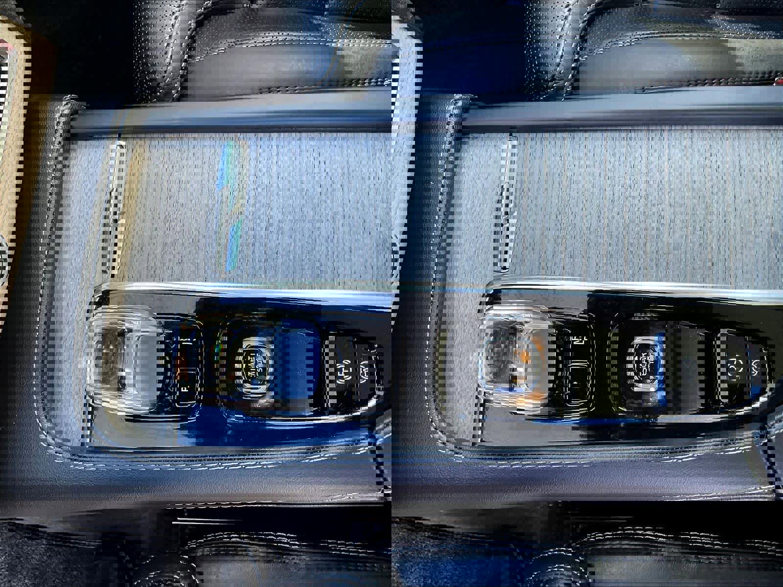 Used 2023 Volvo XC90 B6 Ultimate image 19