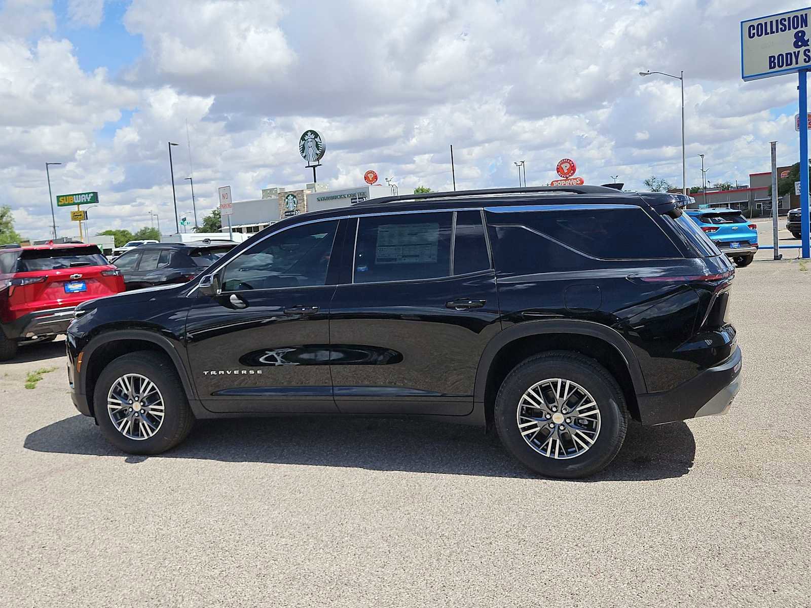 New 2026 Chevrolet Traverse LT w/ Driver Confidence Package image 5