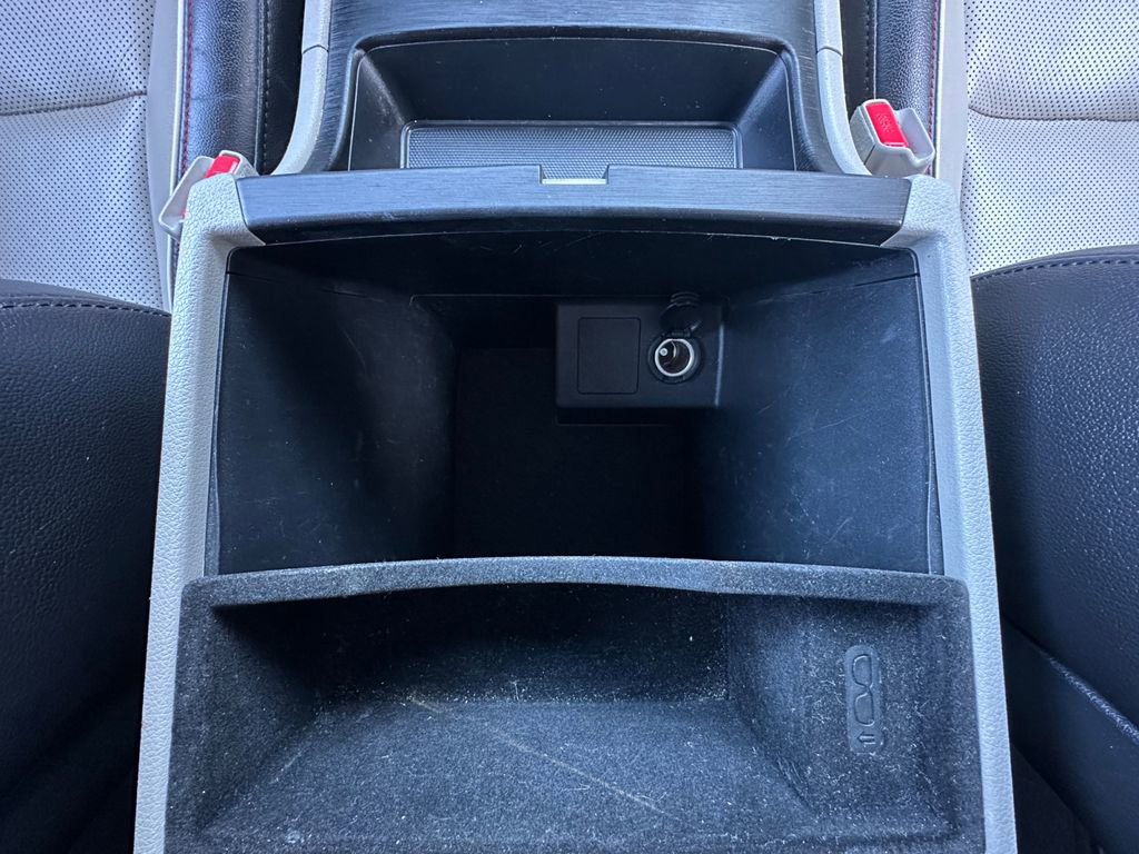 Used 2019 Kia Sedona EX image 31