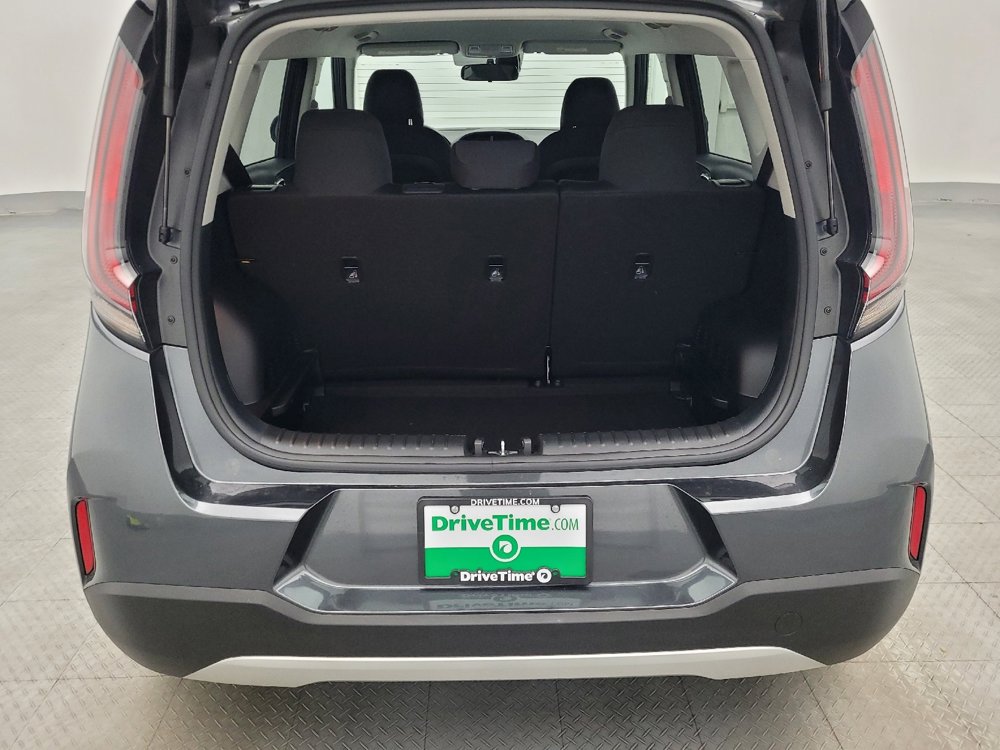 Used 2025 Kia Soul LX image 29