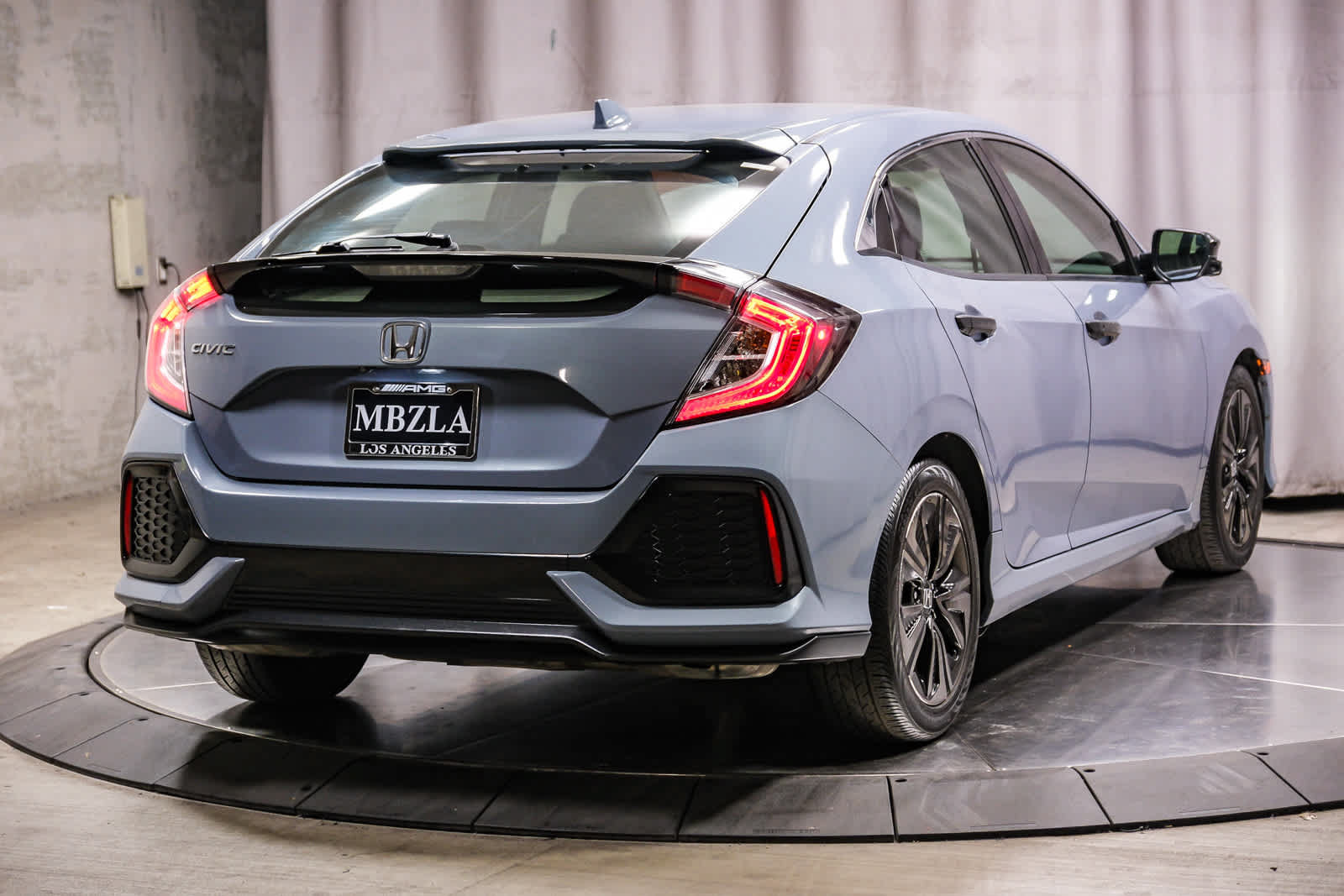 Used 2019 Honda Civic EX image 4