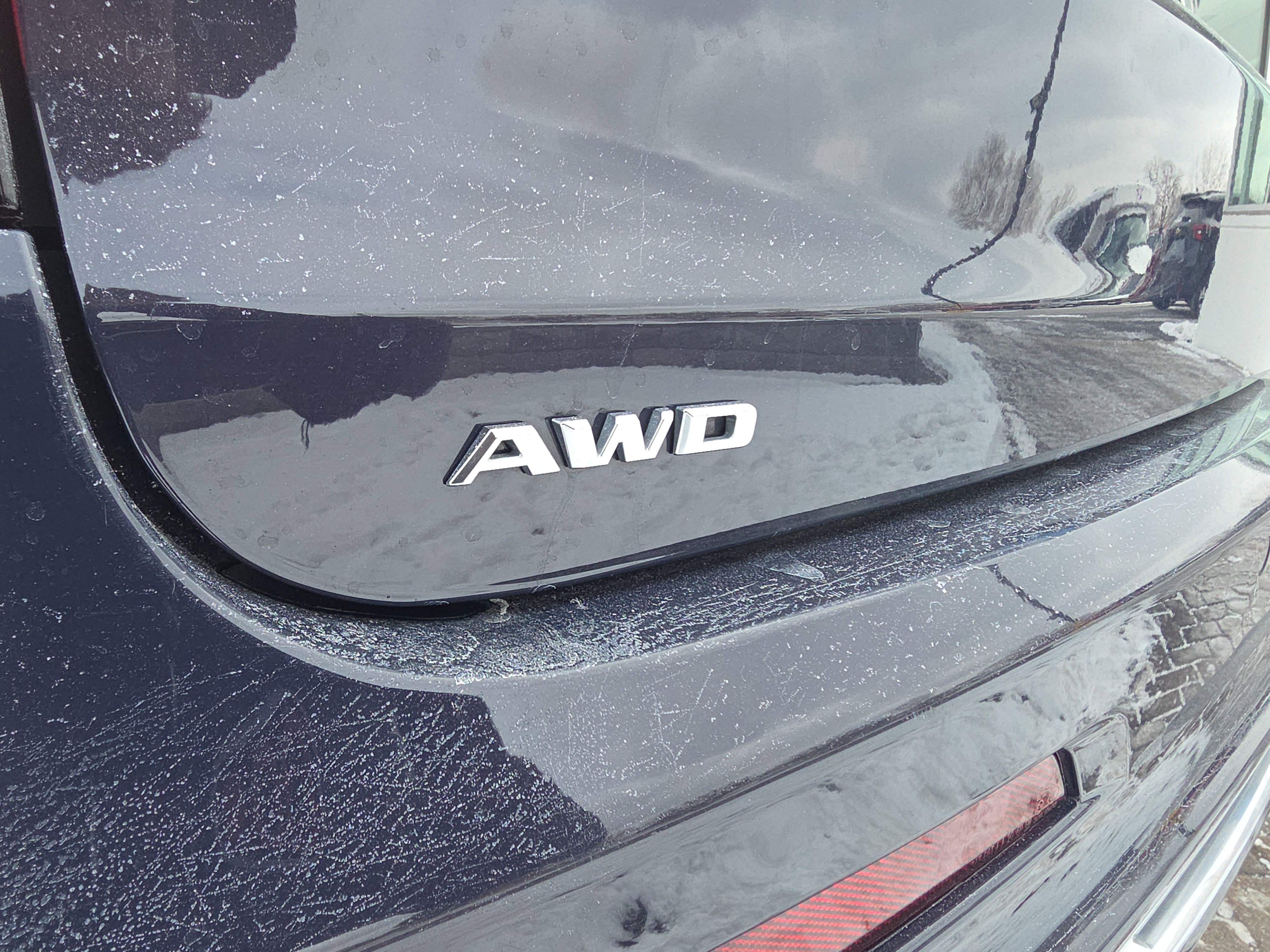 Certified 2025 Cadillac XT6 Premium Luxury image 12