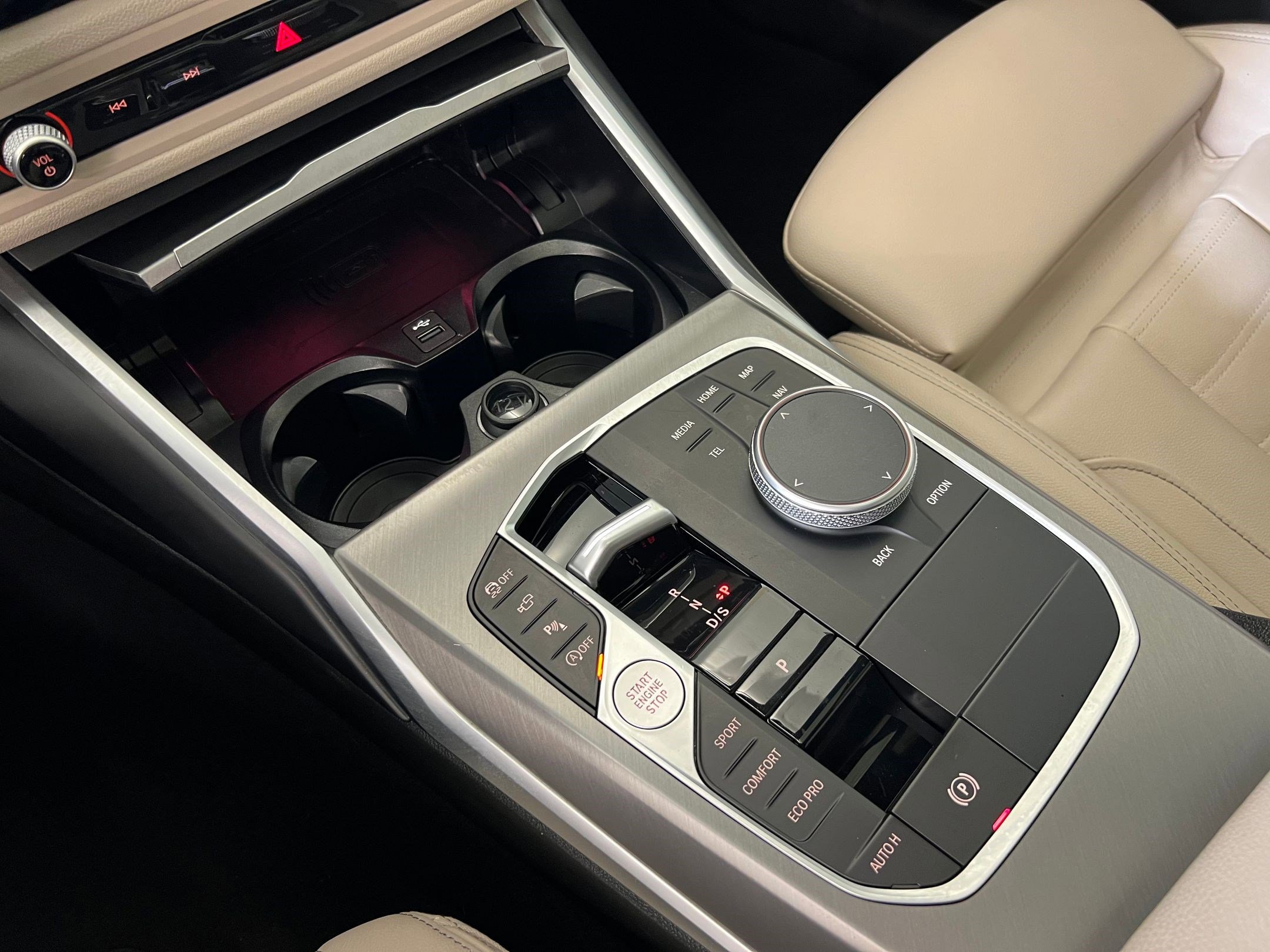 Used 2025 BMW M340i xDrive w/ Premium Package image 16