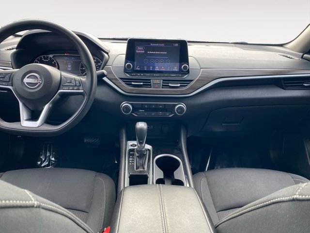 Used 2024 Nissan Altima 2.5 SV image 10
