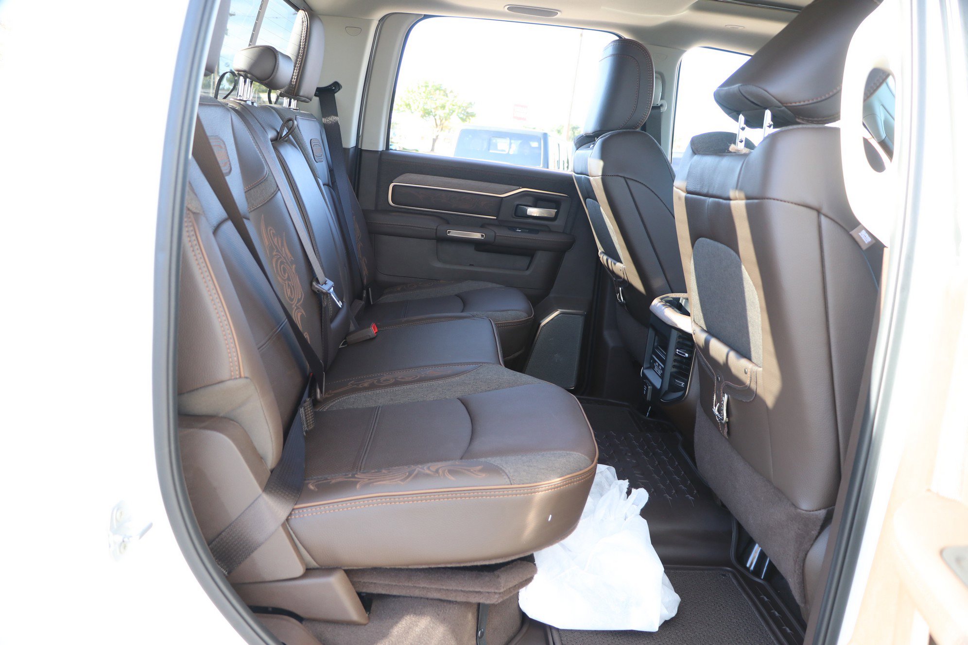 New 2026 RAM 3500 Longhorn image 31