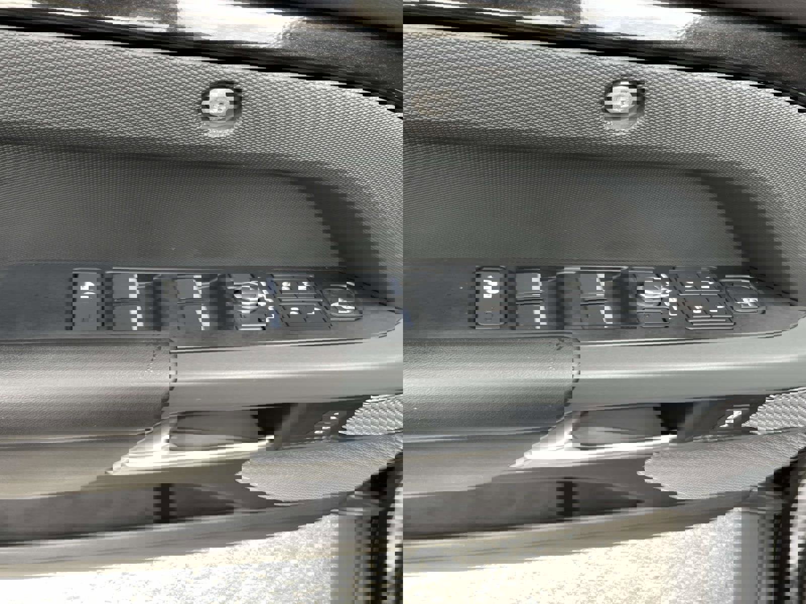 Used 2022 Land Rover Defender 110 X image 21