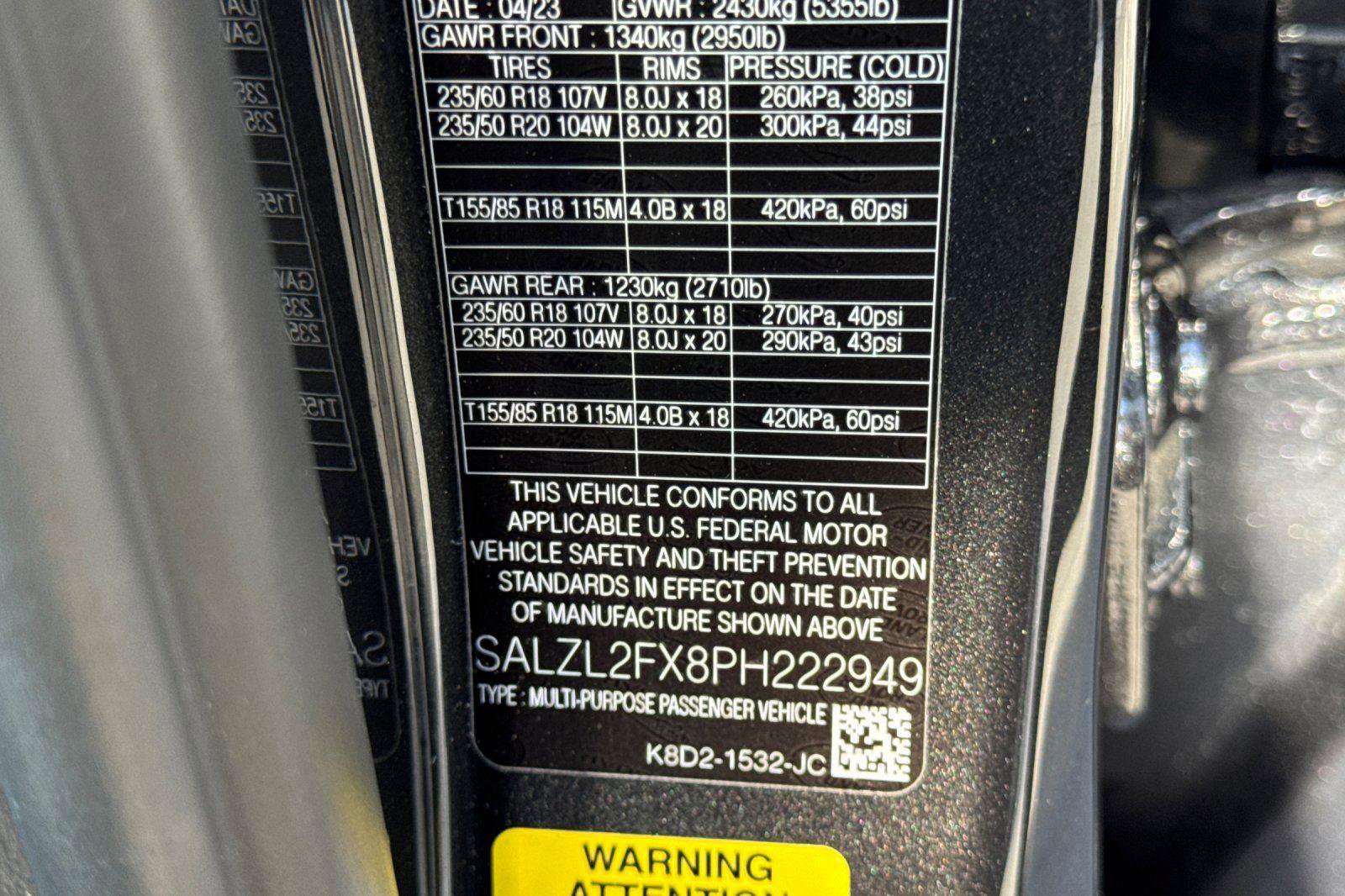 Used 2023 Land Rover Range Rover Evoque R-Dynamic SE image 28