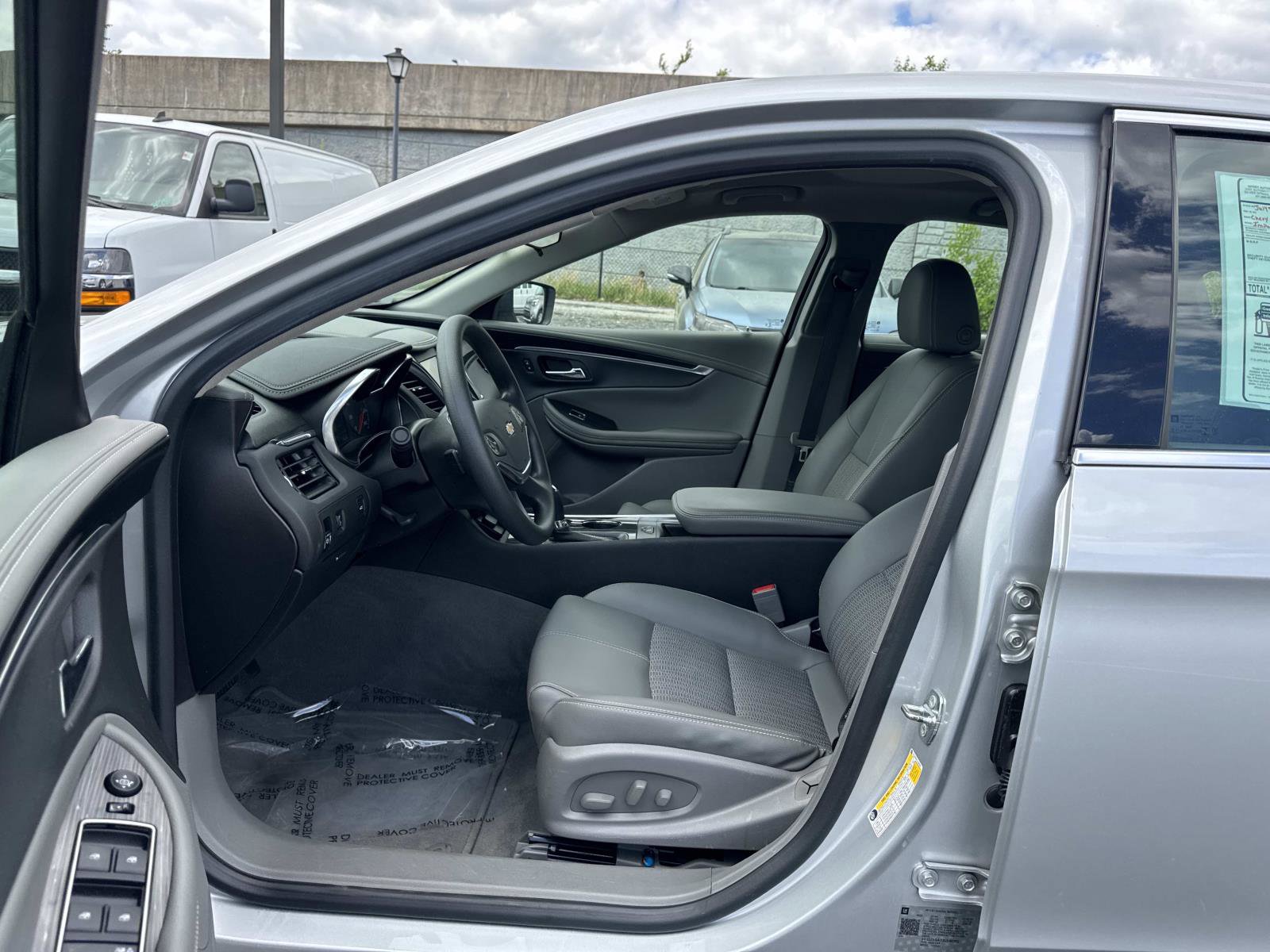 Used 2018 Chevrolet Impala LS image 18