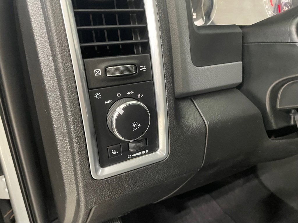Used 2019 RAM 1500 Big Horn image 29