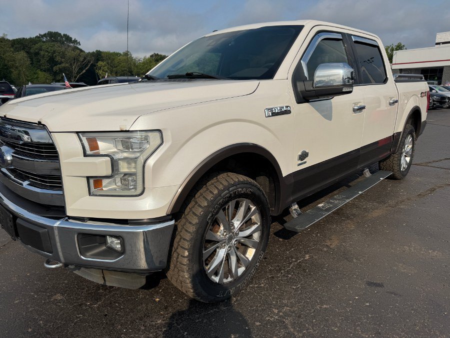 Used 2015 Ford F150 King Ranch w/ Equipment Group 601A Luxury AWD/4WD image 9