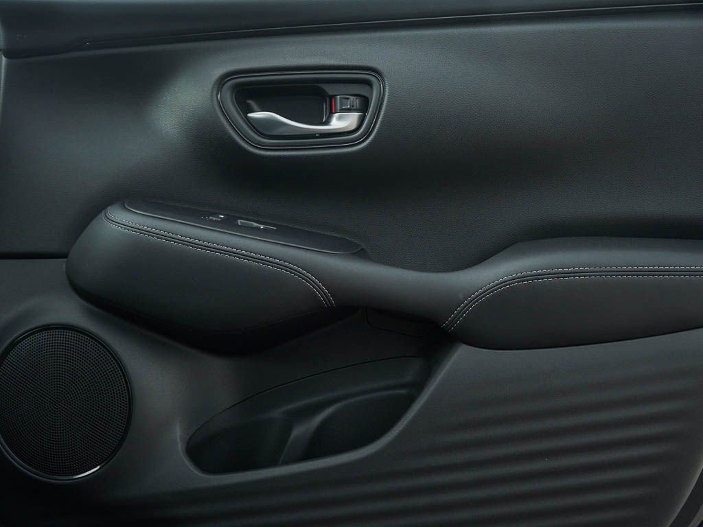 New 2026 Honda HR-V EX-L image 9