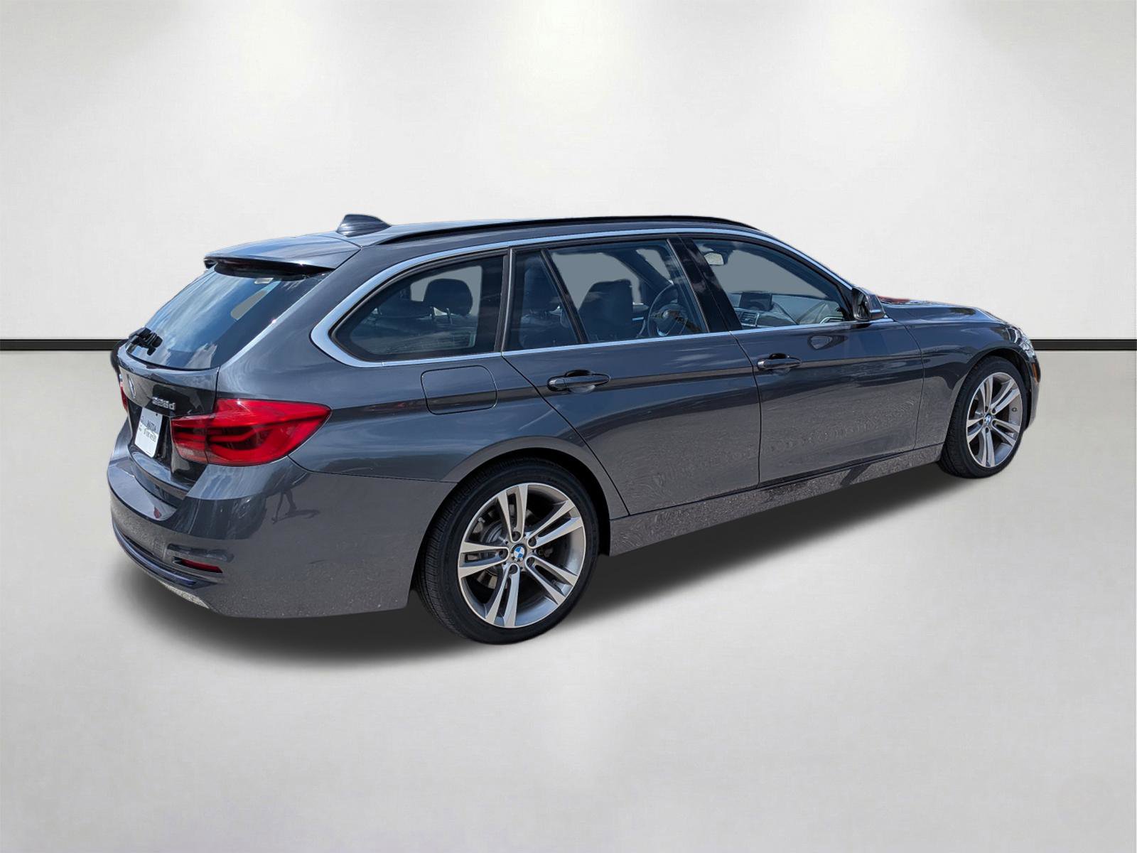 Used 2018 BMW 328d xDrive Wagon image 4