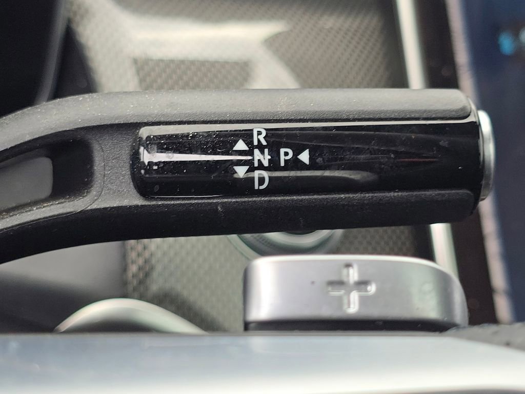 Used 2023 Mercedes-Benz GLC 300 4MATIC image 32