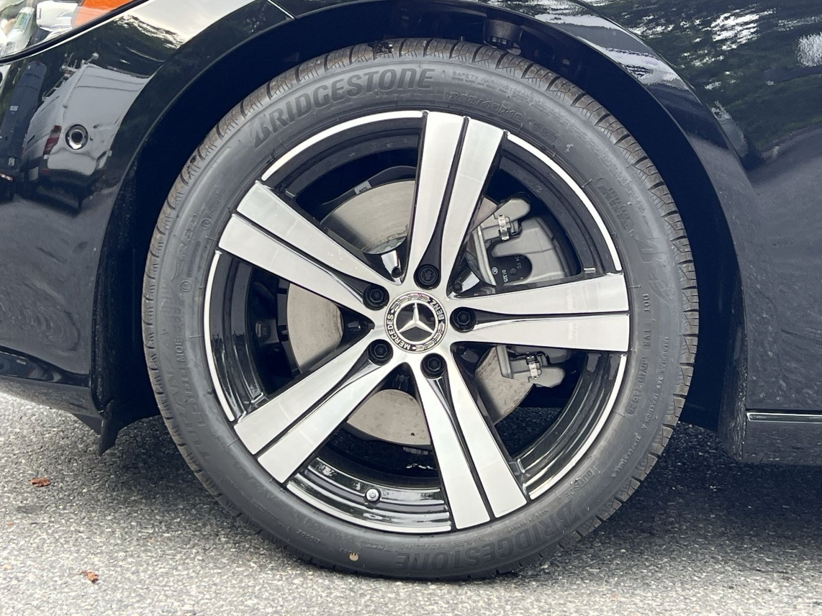 New 2026 Mercedes-Benz C 300 4MATIC Sedan image 17