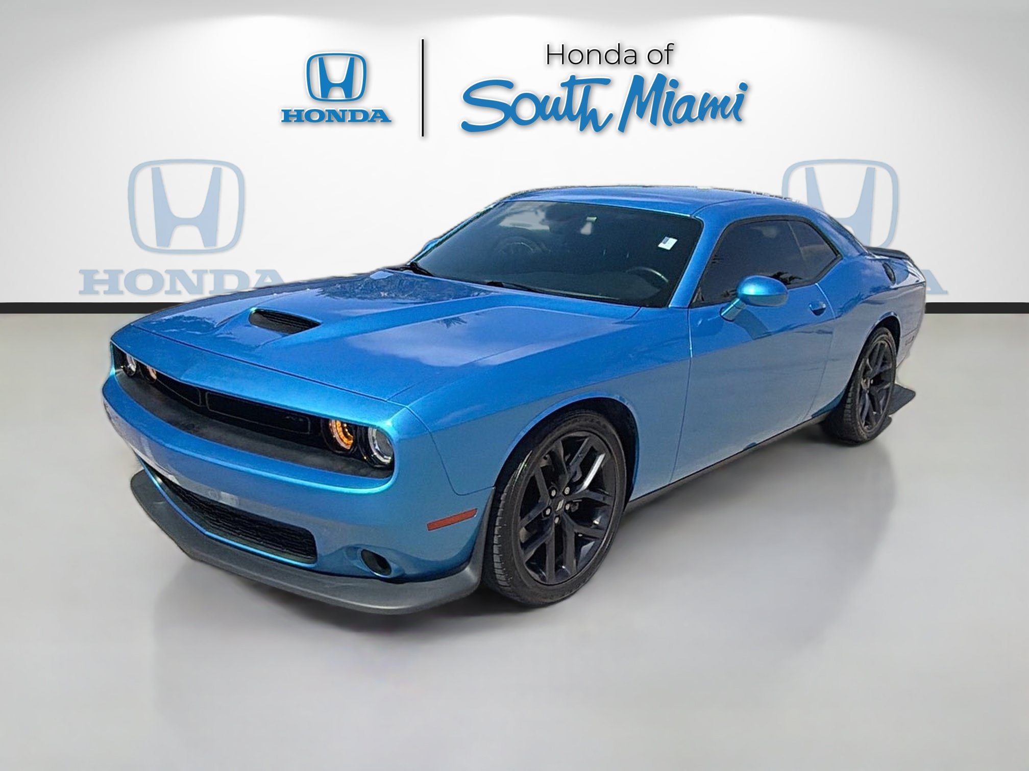 Used 2023 Dodge Challenger GT w/ Blacktop Package RWD image 3